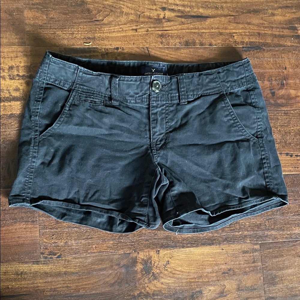 American Eagle Black Women's Shorts Size 4